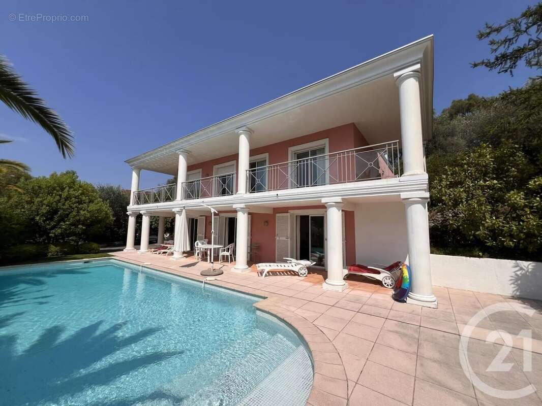 Maison à MOUGINS
