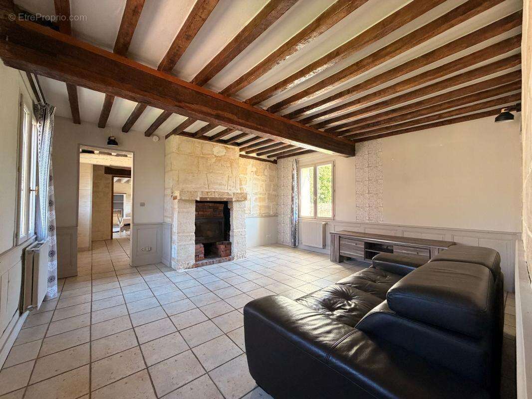 Maison à ELINCOURT-SAINTE-MARGUERITE
