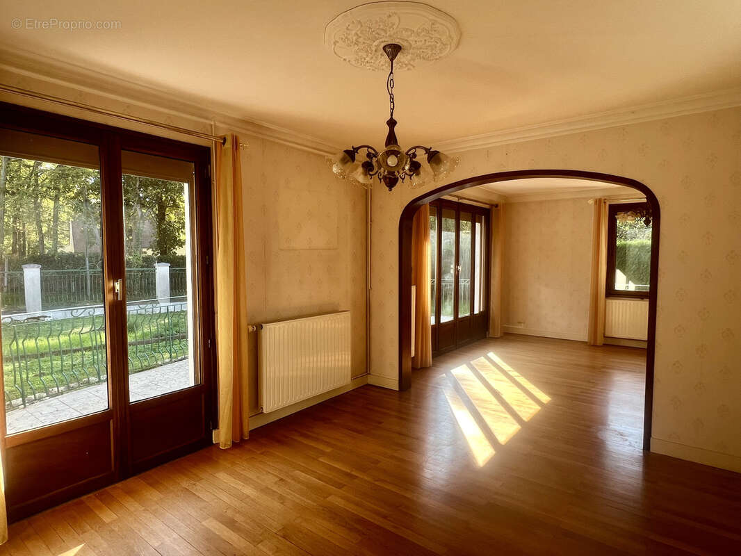 Maison à VEIGNE