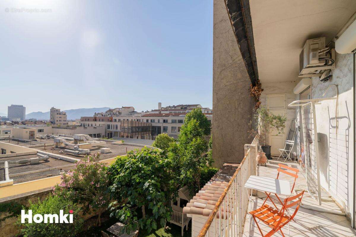 Appartement à MARSEILLE-6E