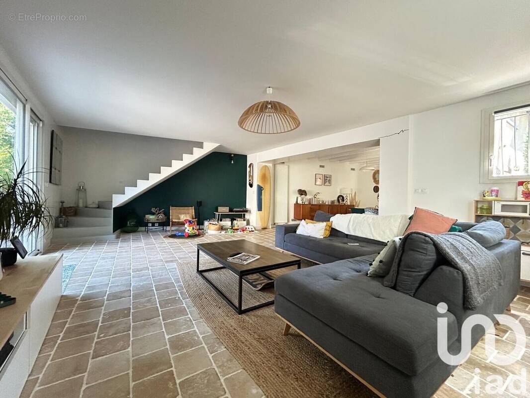 Photo 1 - Maison à MONTLHERY