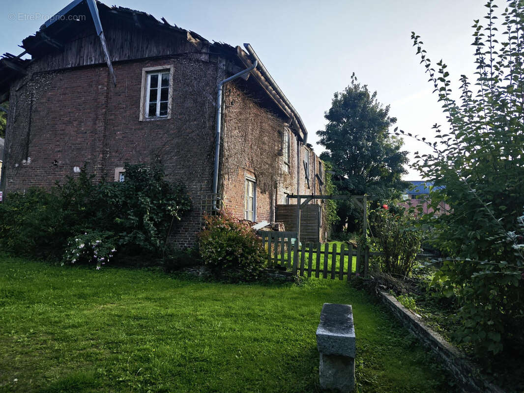 Terrain à PIERREFITTE-EN-CINGLAIS