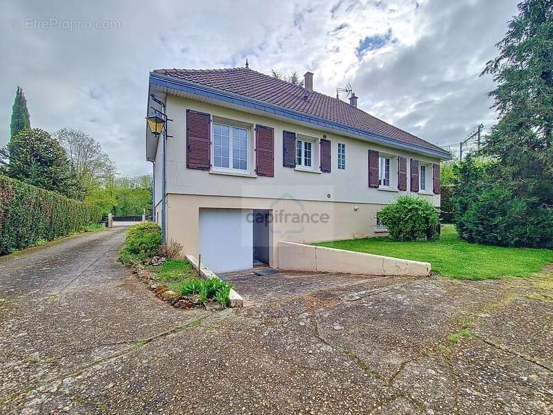 Maison à MONTS