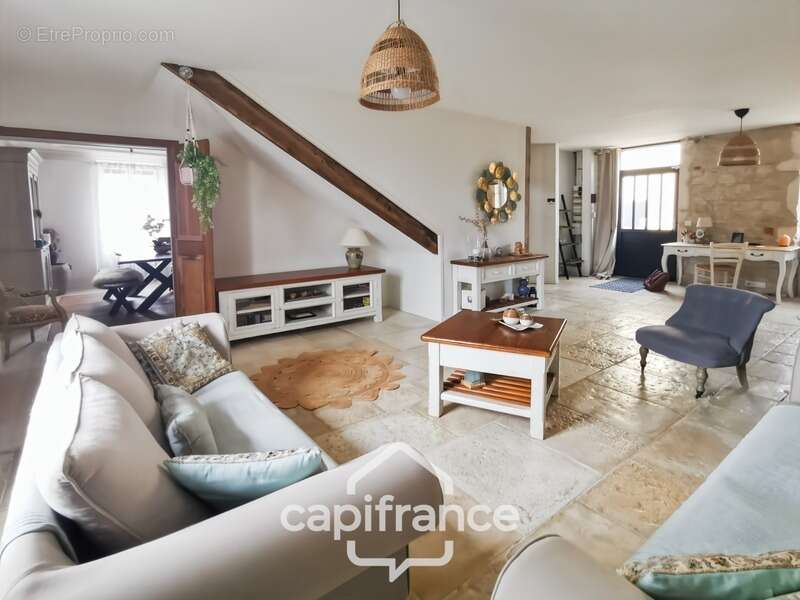 Maison à EPERVANS