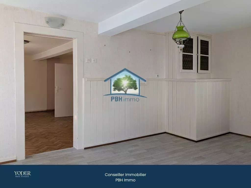 Appartement à UBERACH