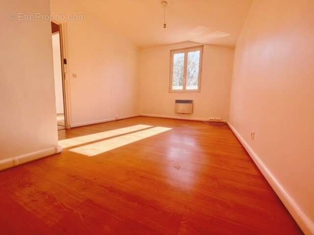 Appartement à BOURRON-MARLOTTE