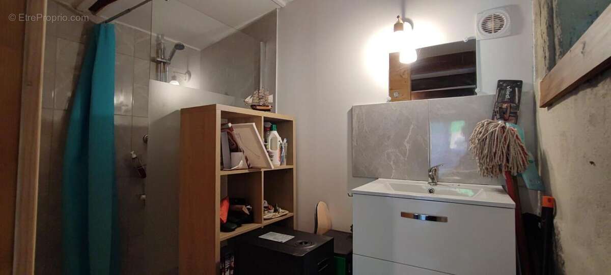 Maison à LIVINHAC-LE-HAUT