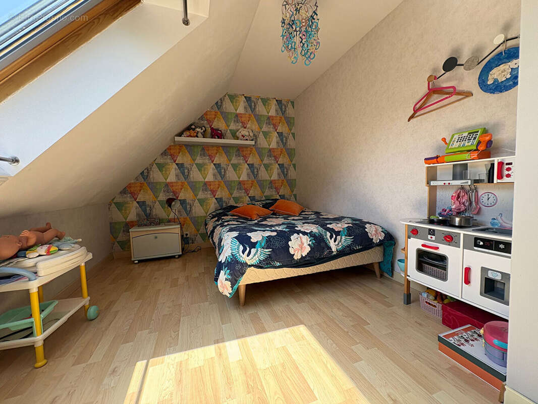 Maison - 8 pièces - Pont L Abbé - photo 8