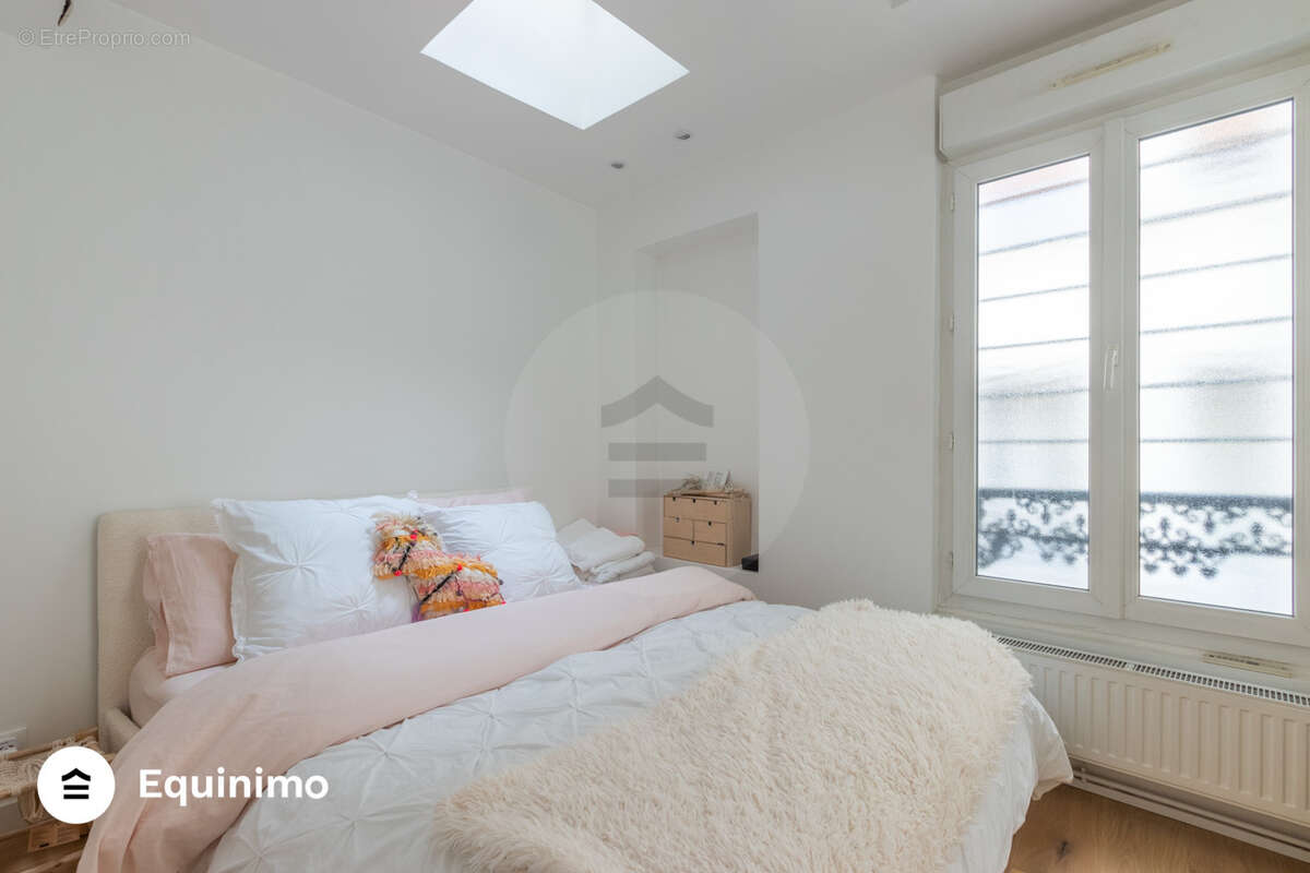 Appartement à PARIS-17E