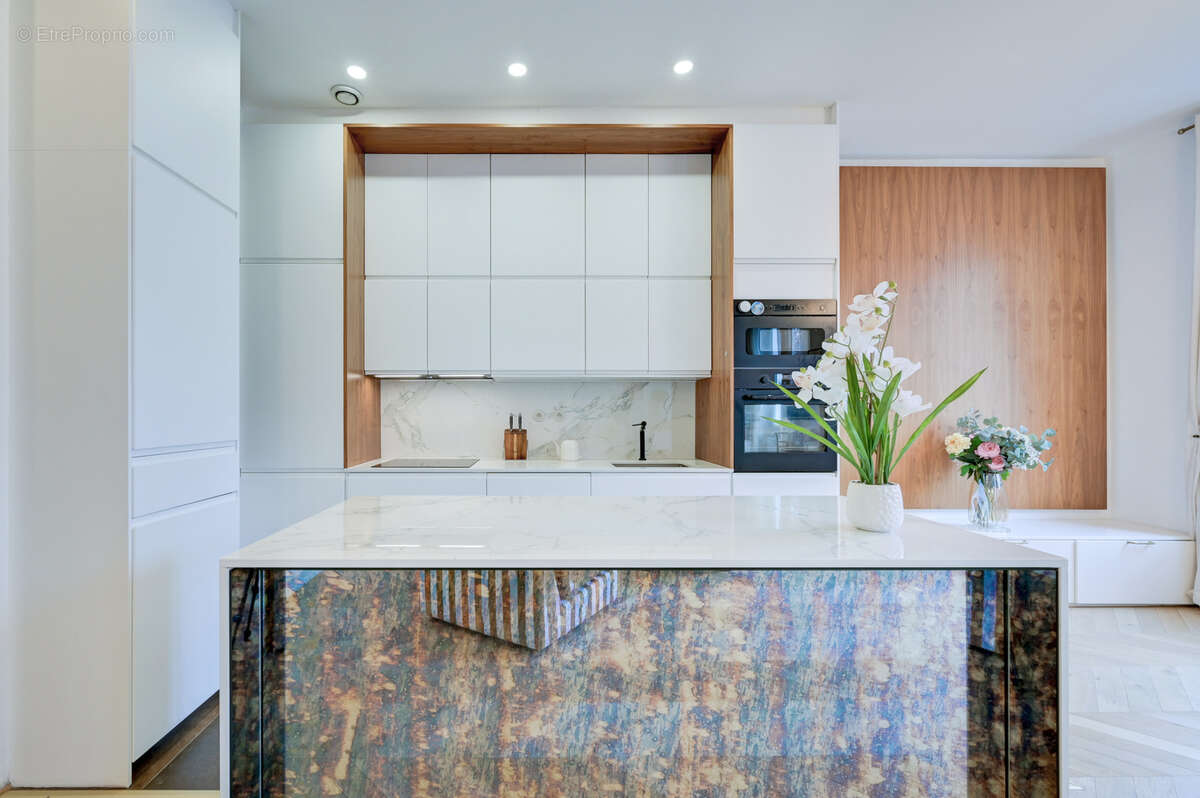 Appartement à MARSEILLE-6E