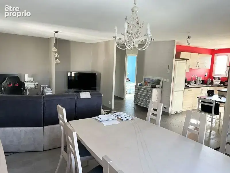 Maison 4 pièces 82 m² à vendre à Montrond-Les-Bains (42210) - photo 2