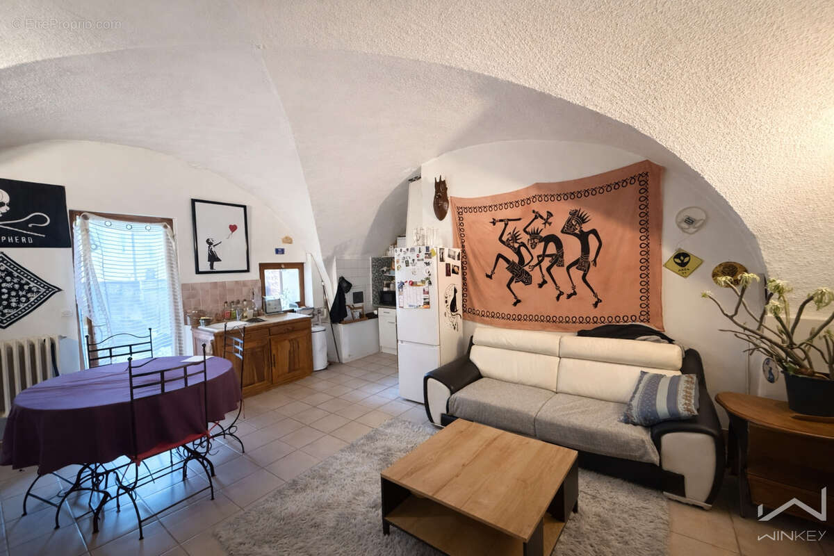 Appartement à CHATEAUNEUF-DU-RHONE