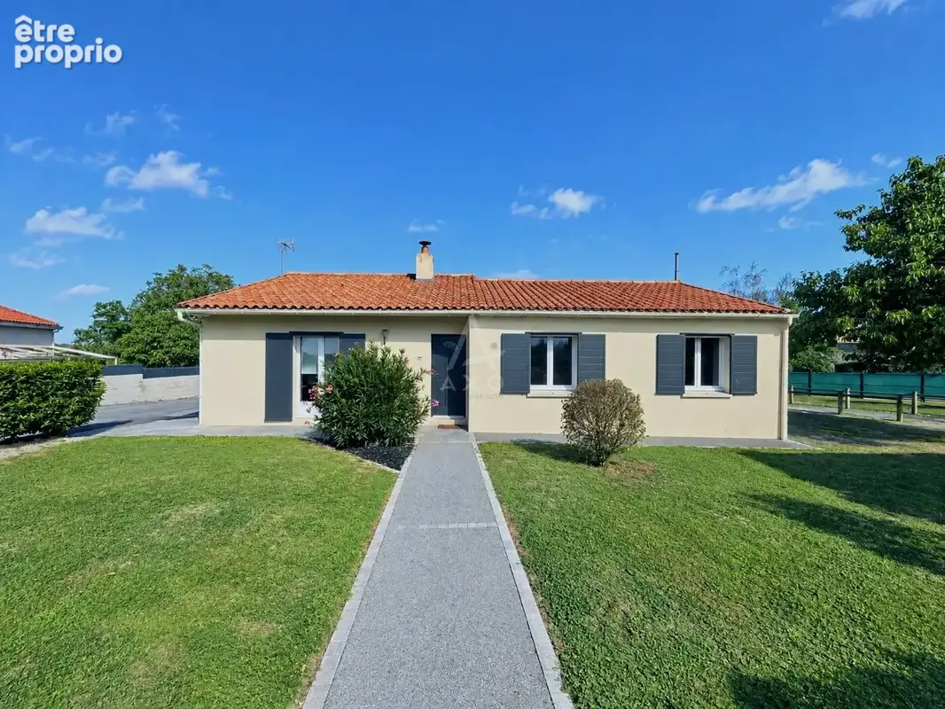 Photo Maison à La Rabateliere au prix de 245 000€