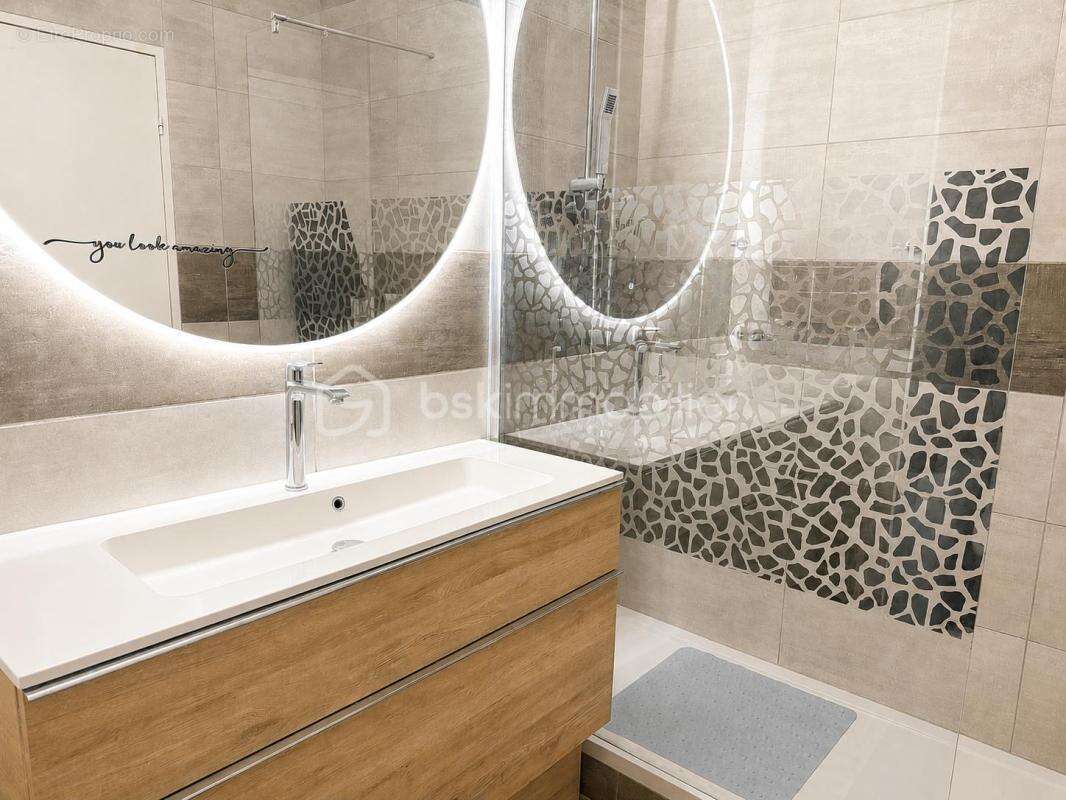 EXCLUSIVITÉ – Puteaux République  Appartement familial 113 m²  4 chambres possibles  Balcon  Cave  Parking  À 4 min du métro Lig - photo 7