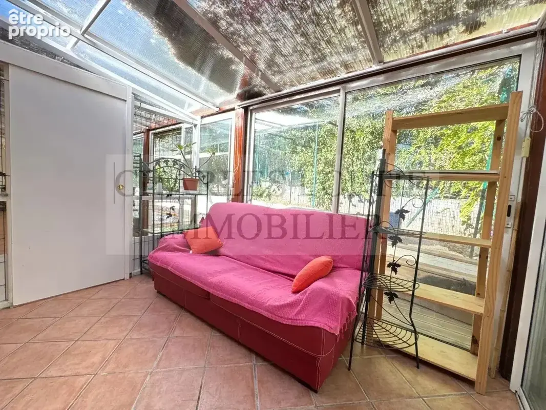 Jolie maison de plain-pied et garage sur un terrain de 2 820 m² - photo 14