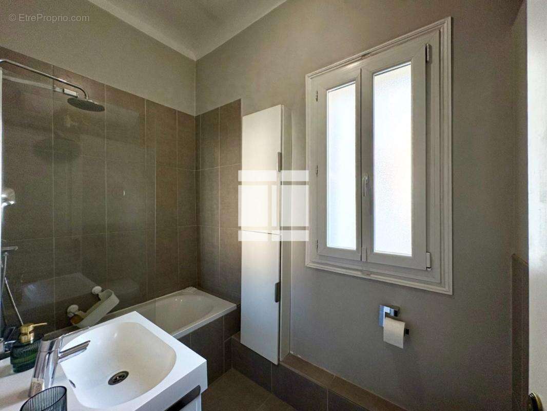 Appartement - centre ville - t3 - photo 4