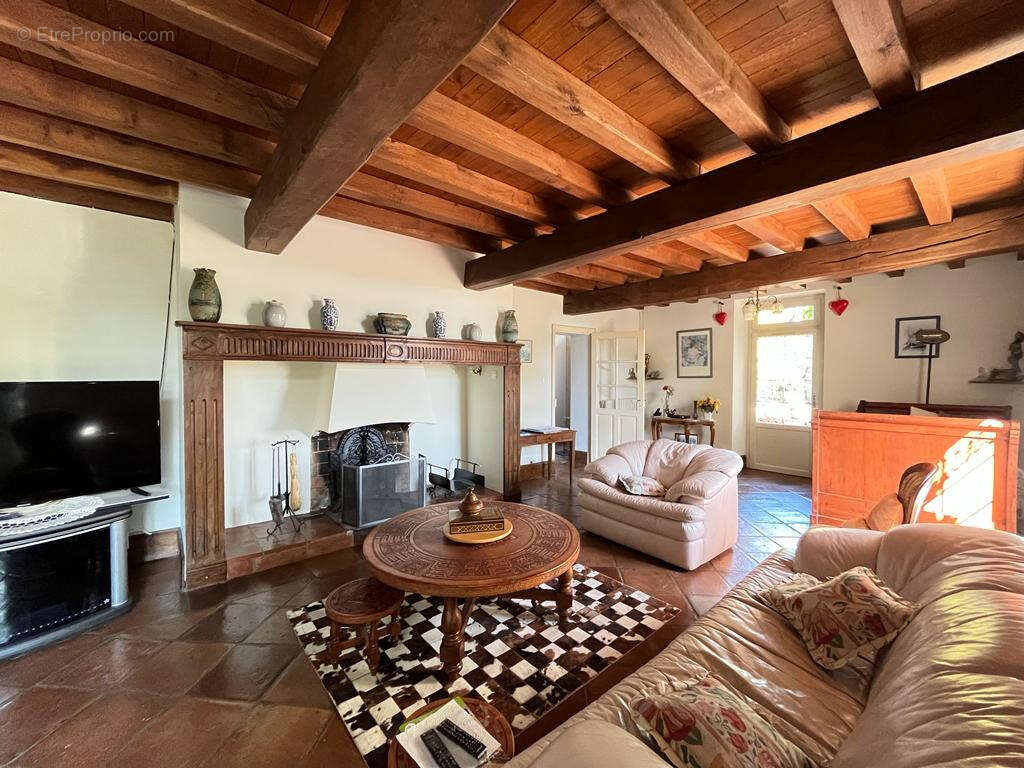 Maison à MAUVEZIN