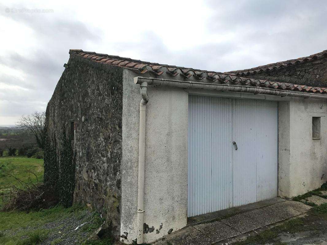 Maison à POUZAUGES
