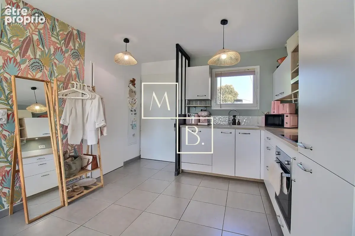 Poussan, maison T4 de 88 m2 avec jardinet - photo 9