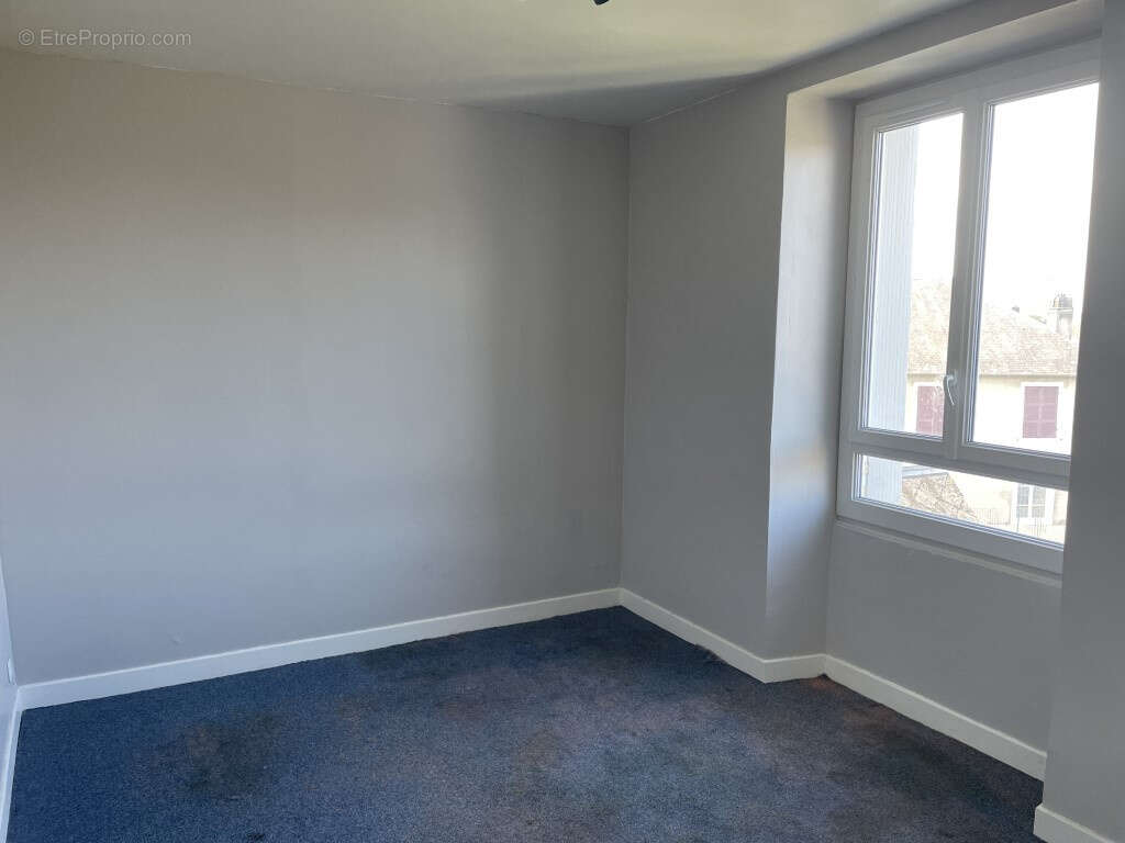 Appartement à LUBERSAC