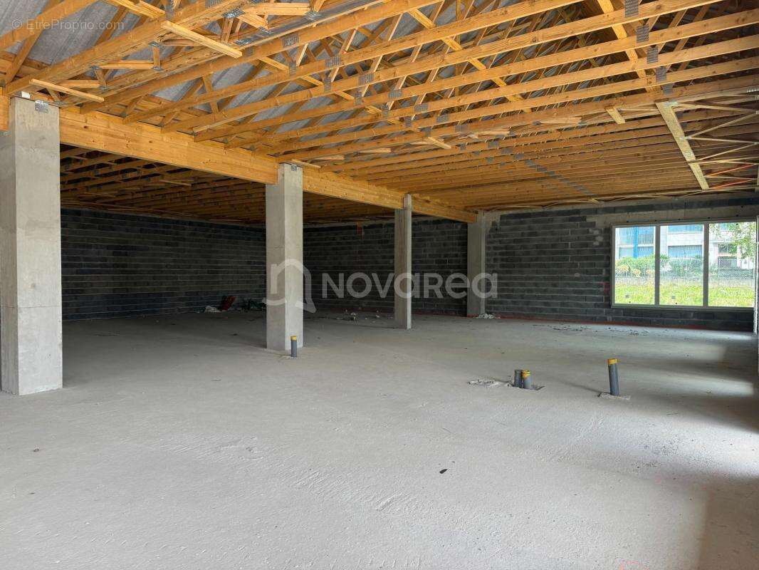 Local commercial 190m2 - photo 3