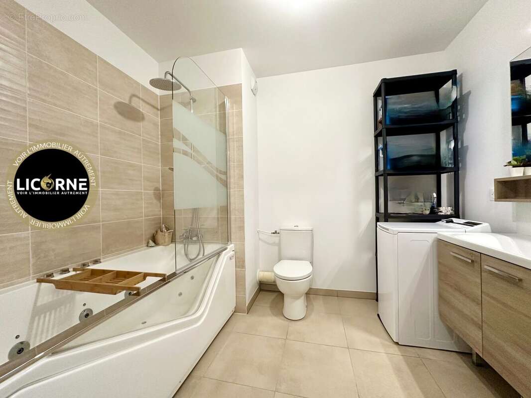 Appartement à LE PUY-SAINTE-REPARADE