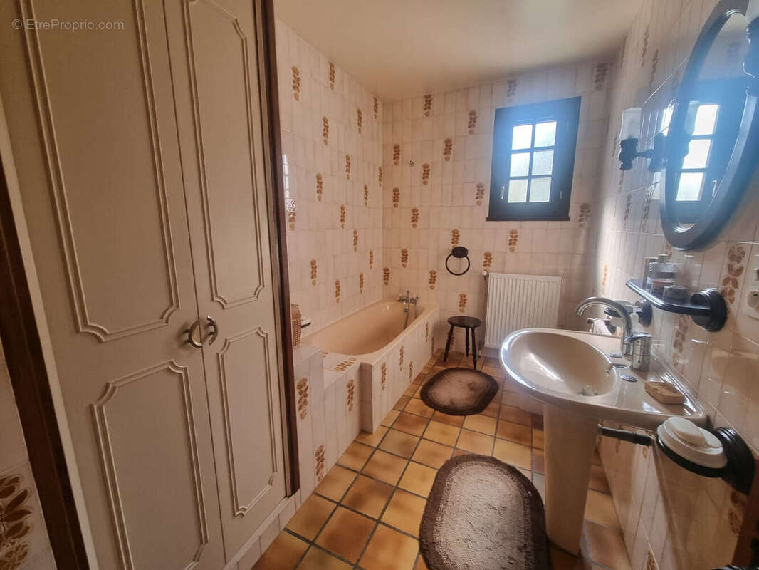 Photo 9 - Maison à GUEUGNON