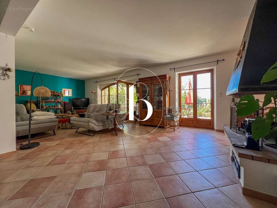 Maison à GOUDARGUES