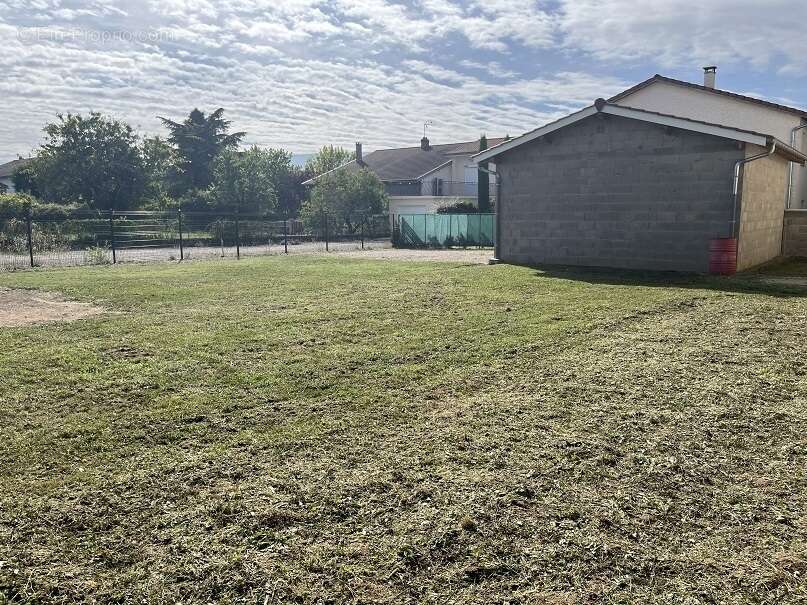Terrain à BOURG-SAINT-CHRISTOPHE