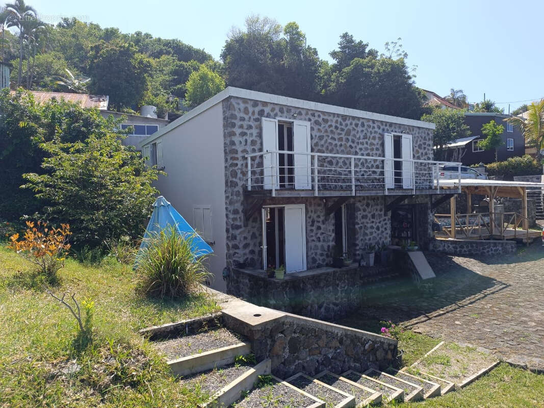 Maison à PETITE-ILE