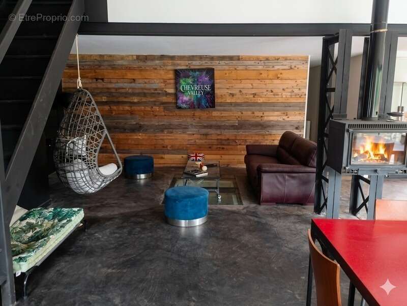 Bien ultra atypique VILLA ARTISTE ARCHITECTE 260 M2 9 pièces PRUZILLY (71) Sur 1 hectare de forêt - photo 12