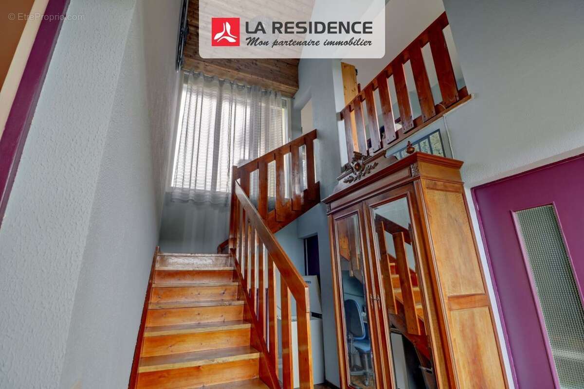 Maison 142 m² à Notre-Dame-De-Bondeville  - photo 6