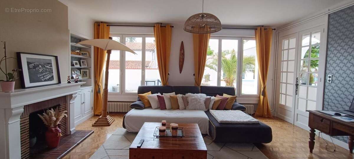 Maison à AIGREFEUILLE-D&#039;AUNIS