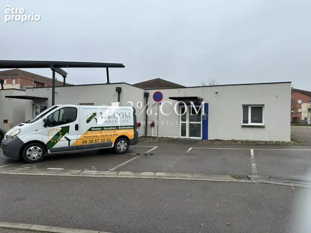 Local commercial de 105 m2 ZAC COURCY EPINAL - photo 3