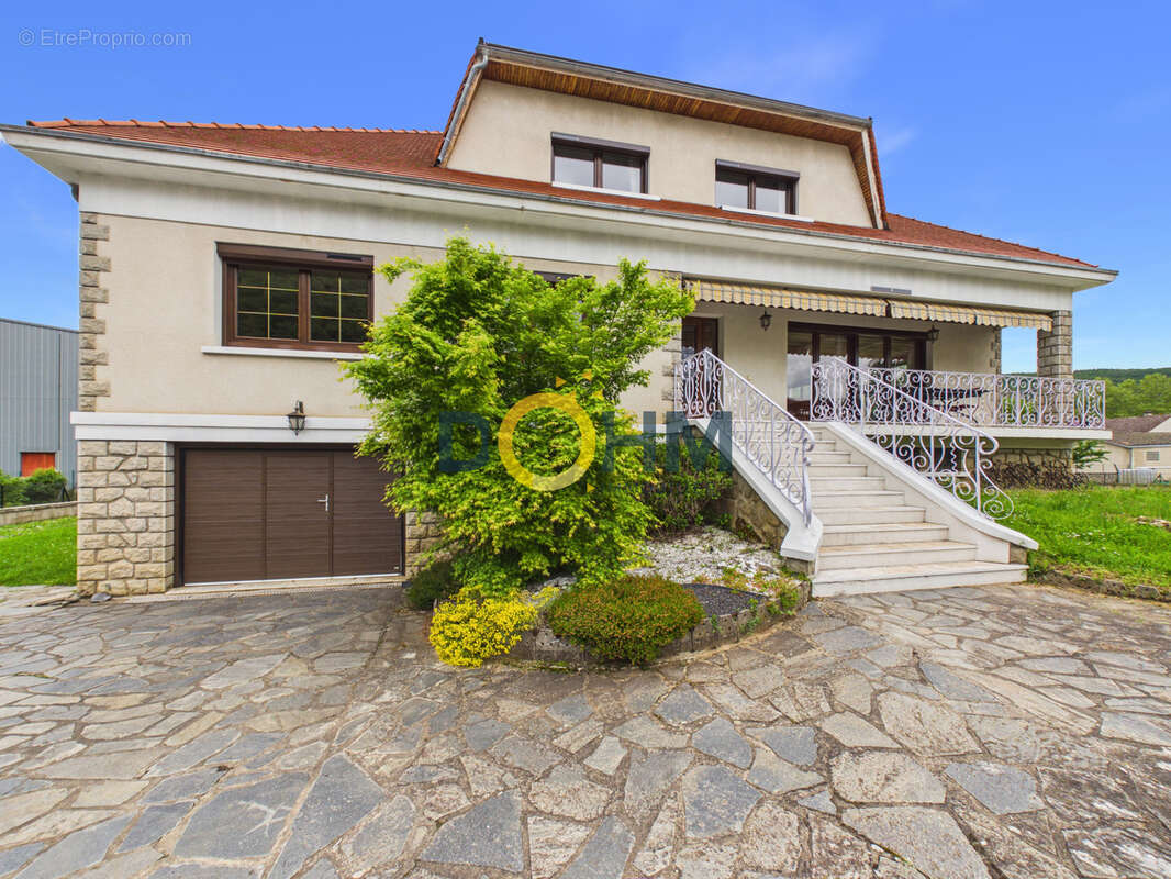 Maison à MASSIAC