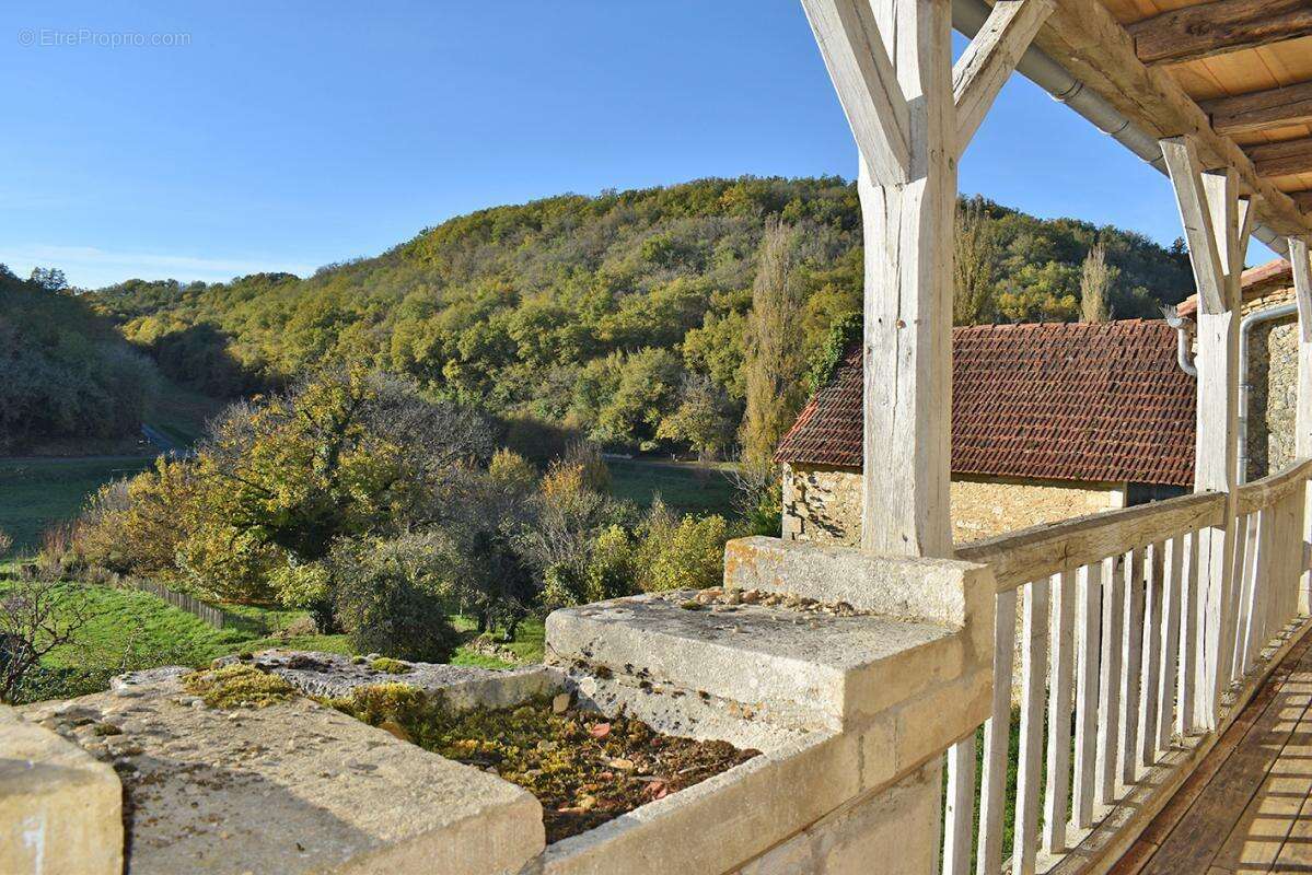 Maison à SAINT-AMAND-DE-COLY