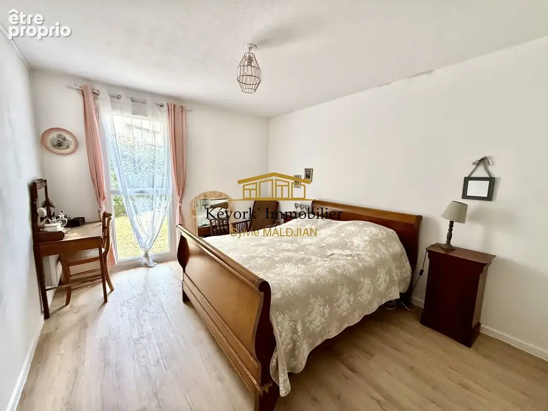 Appartement 52 m² à Bourg-Les-Valence  - photo 4