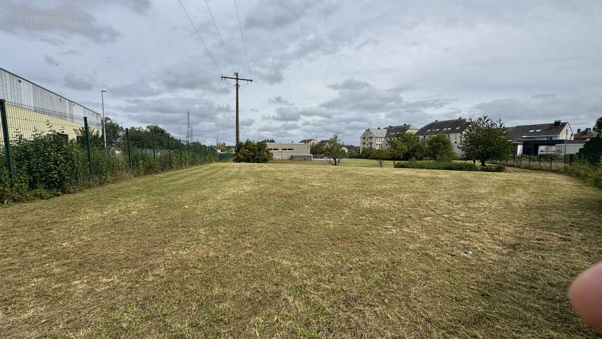 Commerce à SUNDHOUSE