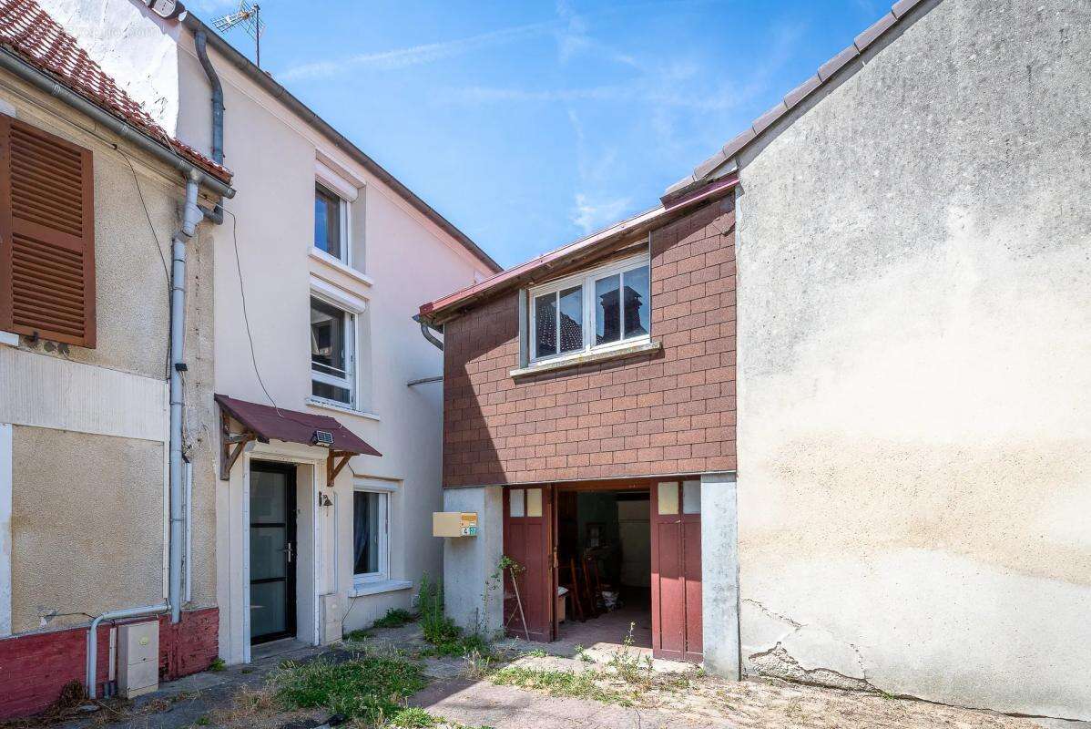 Maison de 4 pièces de 90 m² à Villeneuve-sous-Dammartin - photo 18