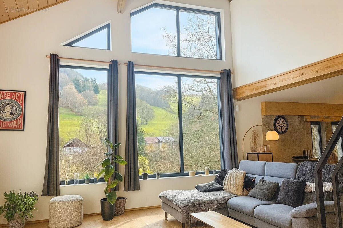 Maison à LULLIN