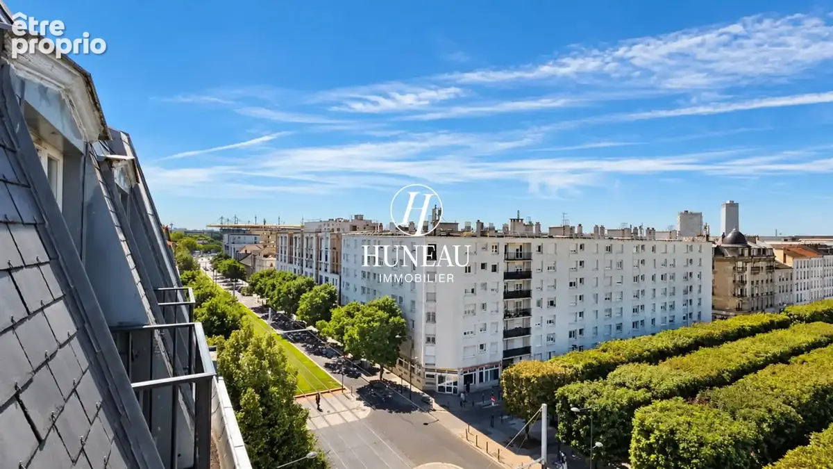 Appartement 2 pièces en dernie etage avec 3 balcons - photo 1