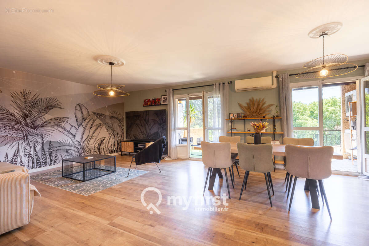 Appartement à OLLIOULES