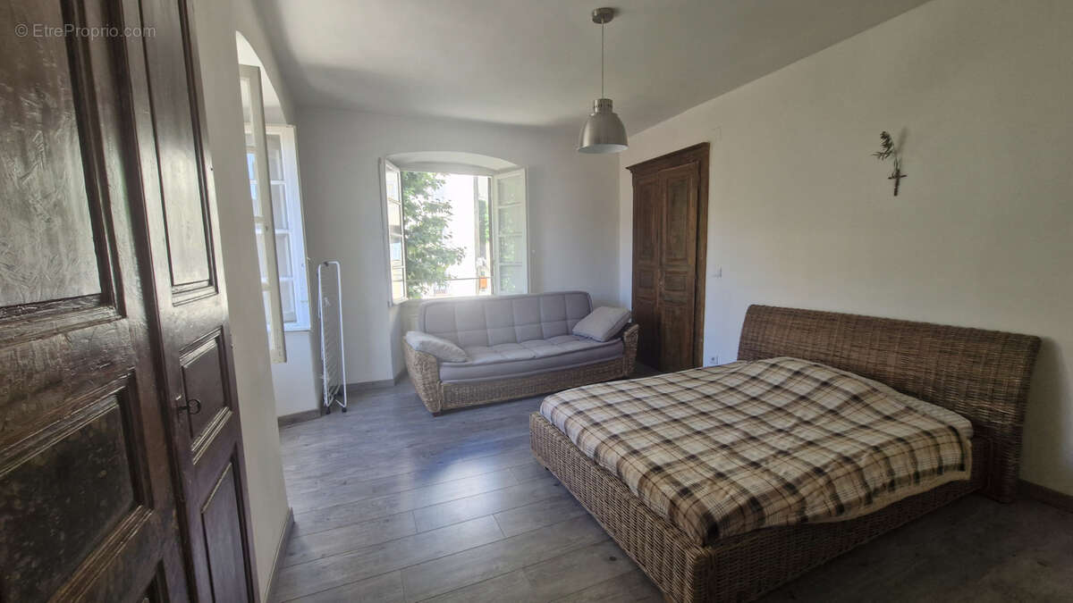 Appartement à CORTE