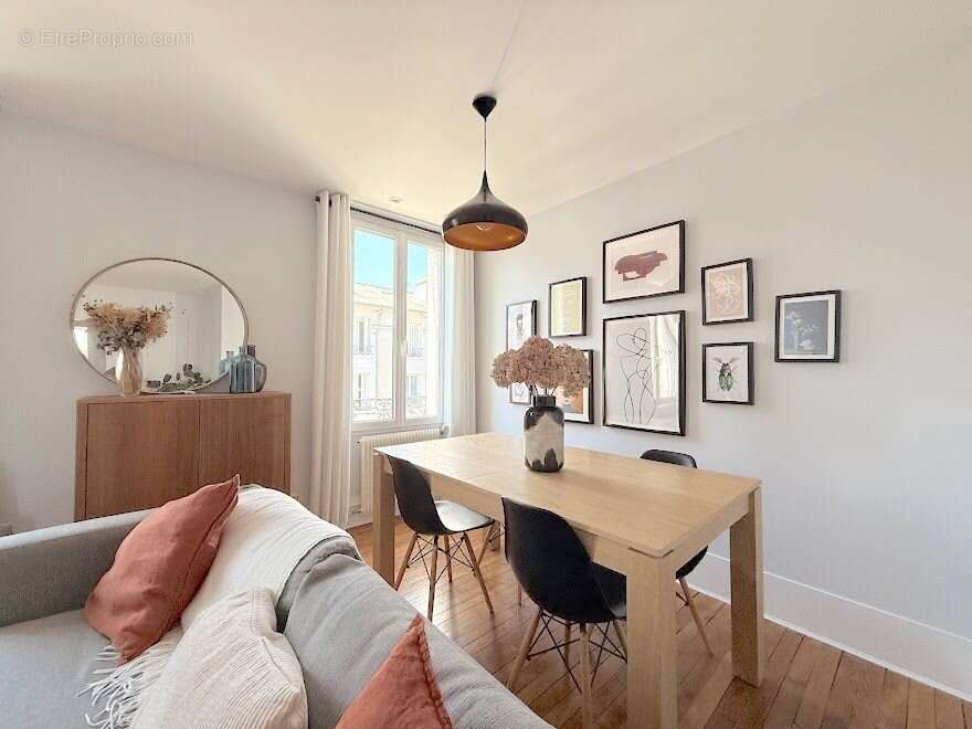 Appartement à SAINT-MAUR-DES-FOSSES