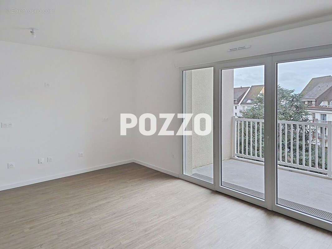 Appartement à OUISTREHAM