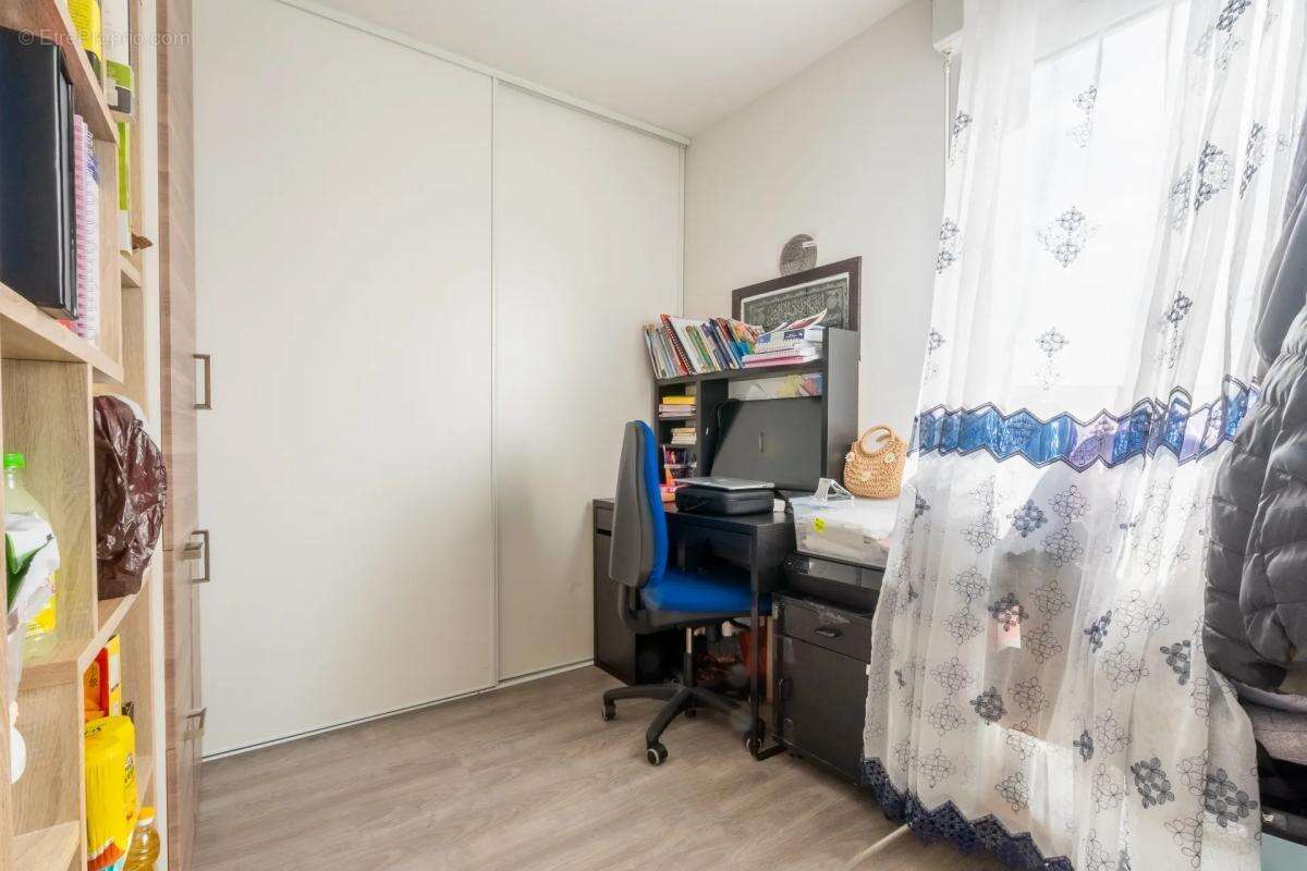 Appartement à LE PERREUX-SUR-MARNE