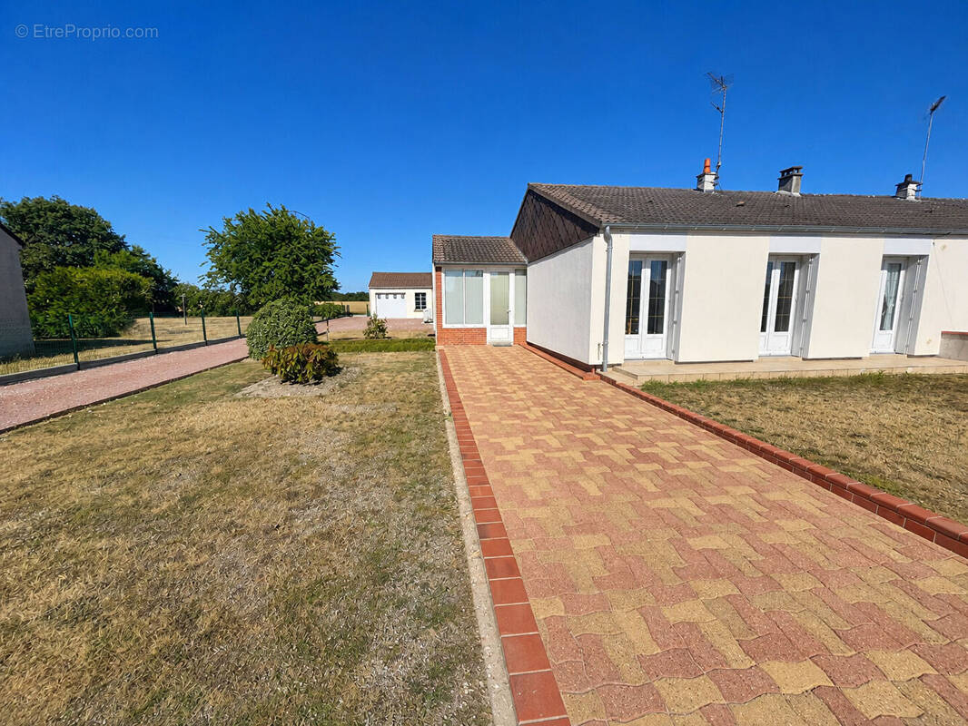 Maison à AUBIGNY-SUR-NERE