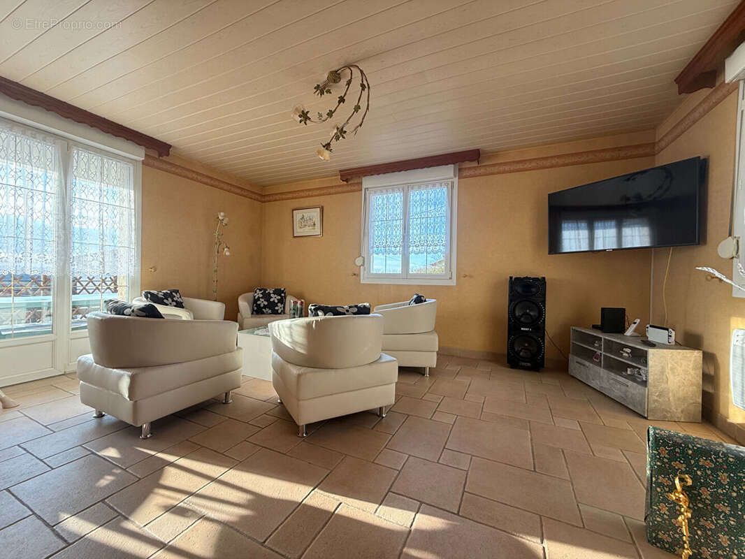 Maison à VARANGEVILLE