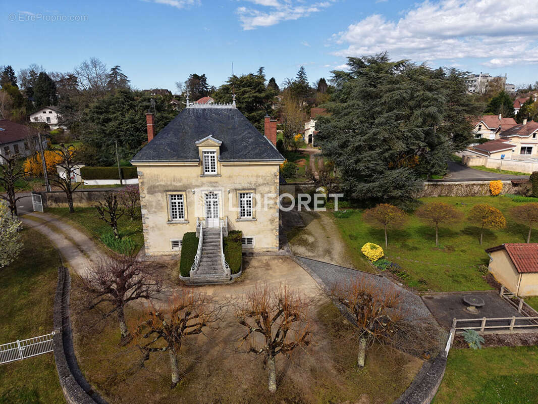 Maison à BOURG-EN-BRESSE