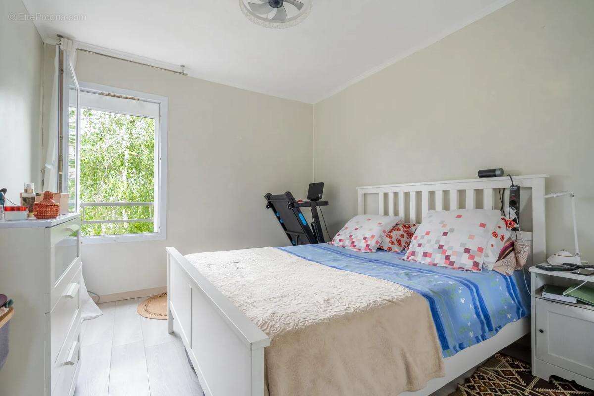 Appartement à STAINS